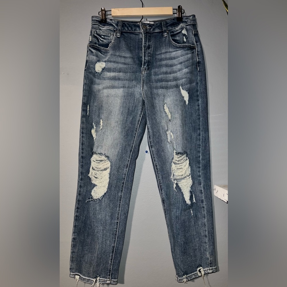 Risen Distressed Straight Leg Jeans